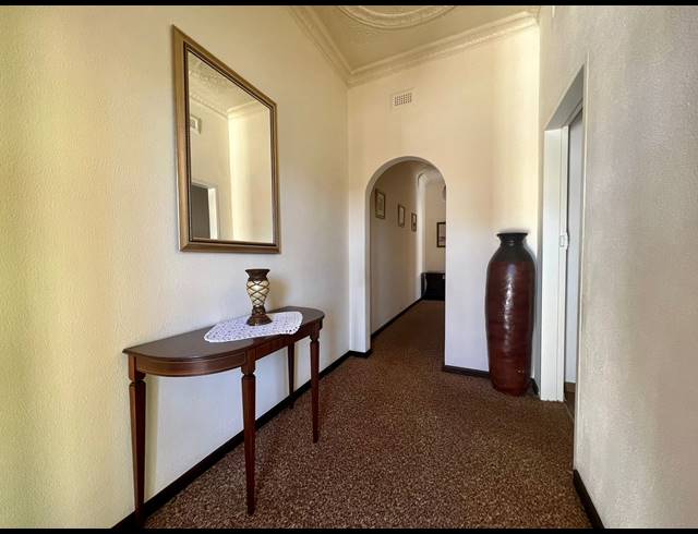4 BEDROOM SEMI DETACHED FOR SALE IN ROSETTENVILLE